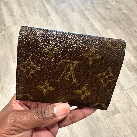 Louis Vuitton Brown and Gold Monogram Card Holder - Picture 2 of 11
